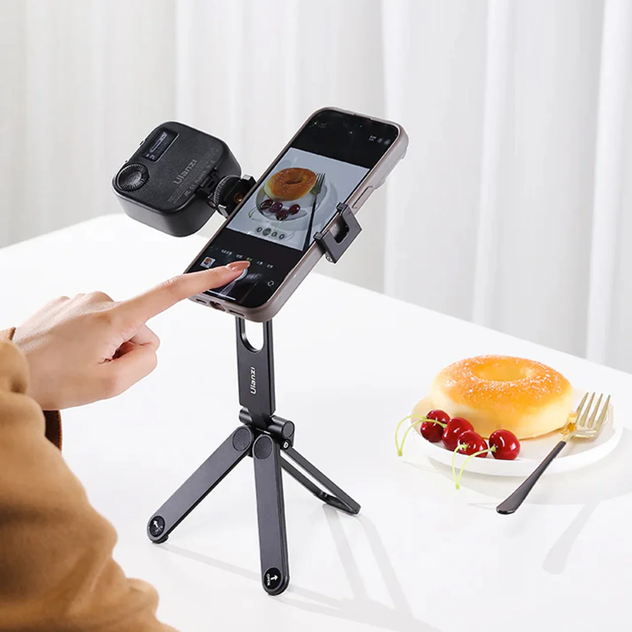 Ulanzi Tripod Pocket Foldable - Black MA26