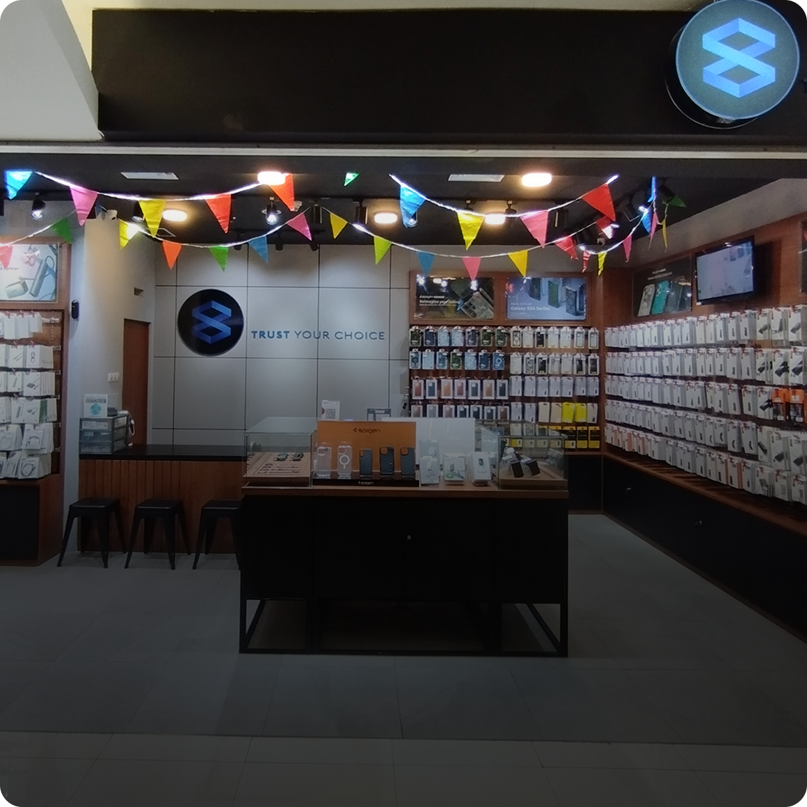UniTAG Store Tunjungan Plaza 3